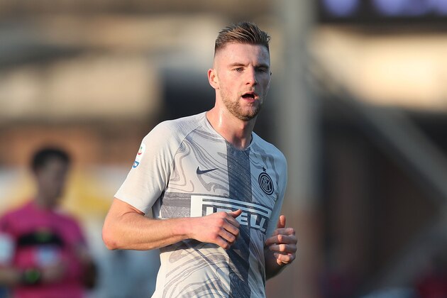 EMPOLI, ITALY - DECEMBER 29: Milan Skriniar of FC Internazionel reacts during the Serie A match between Empoli and FC Internazionale at Stadio Carlo Castellani on December 29, 2018 in Empoli, Italy.  (Photo by Gabriele Maltinti/Getty Images)