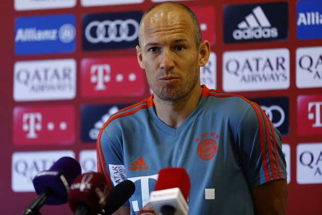 FC Bayern Munich's Dutch forward Arjen Robben speaks at a press conference during their winter training camp at the Aspire Academy for Sports Excellence in the Qatari capital Doha, on January 7, 2019. (Photo by KARIM JAAFAR / AFP)        (Photo credit should read KARIM JAAFAR/AFP/Getty Images)