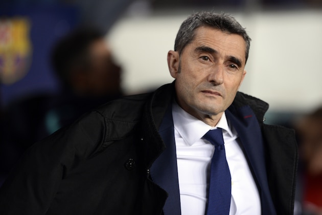 Barcelona's Spanish coach Ernesto Valverde waits for the start of the Spanish League football match between FC Barcelona and RC Celta de Vigo at the Camp Nou stadium in Barcelona on Decemeber 22, 2018. (Photo by Josep LAGO / AFP)        (Photo credit should read JOSEP LAGO/AFP/Getty Images)
