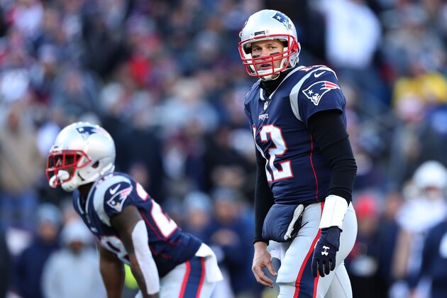 FOXBOROUGH, MASSACHUSETTS - JANUARY 13: Tom Brady #12 of the New England Patriots looks on against the Los Angeles Chargers during the first quarter in the AFC Divisional Playoff Game at Gillette Stadium on January 13, 2019 in Foxborough, Massachusetts. (Photo by Adam Glanzman/Getty Images)