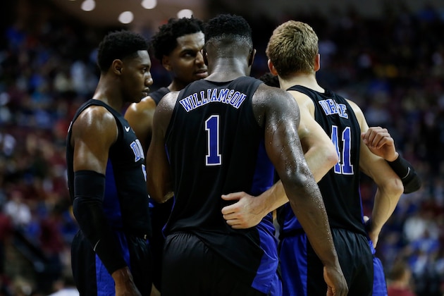 TALLAHASSEE, FL - JANUARY 12:  RJ Barrett #5, Zion Williamson #1 and Jack White #41 of the Duke Blue Devils huddle against the Florida State Seminoles at Donald L. Tucker Center on January 12, 2019 in Tallahassee, Florida.  (Photo by Michael Reaves/Getty Images)