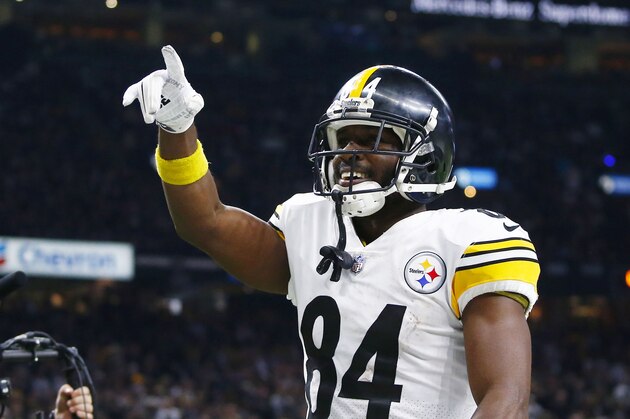 Pittsburgh Steelers wide receiver Antonio Brown (84) celebrates sho touchdown reception in the second half of an NFL football game against the New Orleans Saints in New Orleans, Sunday, Dec. 23, 2018. (AP Photo/Butch Dill)