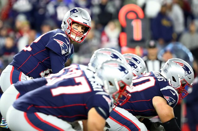 FOXBOROUGH, MA - OCTOBER 14: Tom Brady #12 of the New England Patriots calls out a play during a game against the Kansas City Chiefs at Gillette Stadium on October 14, 2018 in Foxborough, Massachusetts. (Photo by Adam Glanzman/Getty Images) FOXBOROUGH, MA - OCTOBER 14: Tom Brady #12 of the New England Patriots calls out a play during a game against the Kansas City Chiefs at Gillette Stadium on October 14, 2018 in Foxborough, Massachusetts. (Photo by Adam Glanzman/Getty Images)