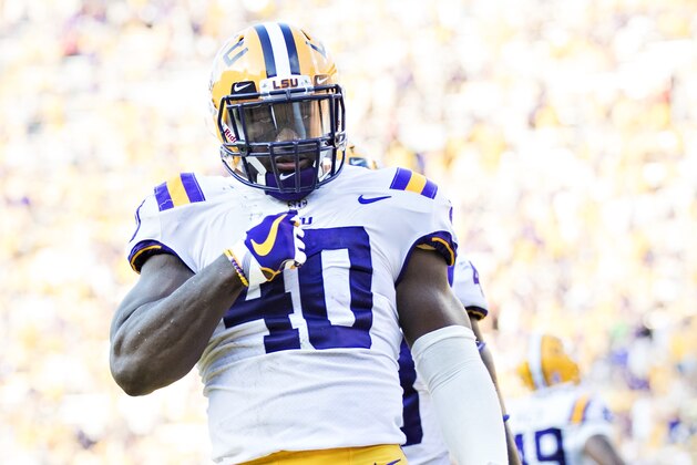 BATON ROUGE, LA - OCTOBER 14:  Devin White #40 of the LSU Tigers celebrates after making a tackle during a game against the Auburn Tigers at Tiger Stadium on October 14, 2017 in Baton Rouge, Louisiana.  LSU defeated the Auburn 27-23.  (Photo by Wesley Hitt/Getty Images)