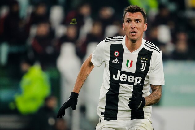 TURIN, ITALY - DECEMBER 22: Mario Mandzukic of Juventus during the Italian Serie A   match between Juventus v AS Roma at the Allianz Stadium on December 22, 2018 in Turin Italy (Photo by Erwin Spek/Soccrates/Getty Images)