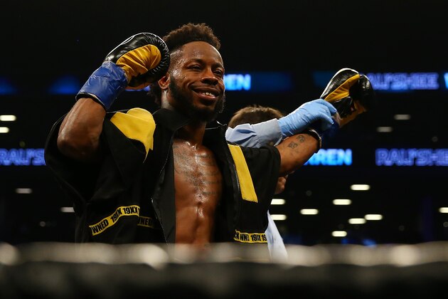 NEW YORK, NY - APRIL 21: Rau'shee Warren celebrates after defeating Juan Medina during their Bantamweight bout at Barclays Center on April 21, 2018 in New York City. (Photo by Mike Stobe/Getty Images) NEW YORK, NY - APRIL 21: Rau'shee Warren celebrates after defeating Juan Medina during their Bantamweight bout at Barclays Center on April 21, 2018 in New York City. (Photo by Mike Stobe/Getty Images)