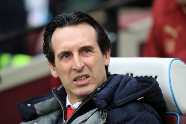 LONDON, ENGLAND - JANUARY 12:  Unai Emery, Manager of Arsenal looks on during the Premier League match between West Ham United and Arsenal FC at London Stadium on January 12, 2019 in London, United Kingdom.  (Photo by Marc Atkins/Getty Images)