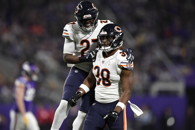 MINNEAPOLIS, MN - DECEMBER 30: Sherrick McManis #27 of the Chicago Bears  and Adrian Amos #38 react after an incomplete pass to Stefon Diggs #14 of the Minnesota Vikings turns the ball over on downs in the fourth quarter of the game at U.S. Bank Stadium on December 30, 2018 in Minneapolis, Minnesota. (Photo by Hannah Foslien/Getty Images)