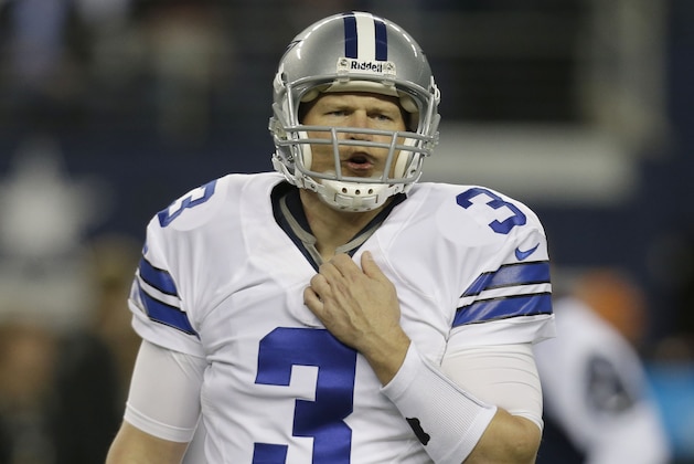 Dallas Cowboys quarterback Jon Kitna (3) warms up before an NFL football game against the Philadelphia Eagles Sunday, Dec. 29, 2013, in Arlington, Texas. (AP Photo/Tim Sharp) Dallas Cowboys quarterback Jon Kitna (3) warms up before an NFL football game against the Philadelphia Eagles Sunday, Dec. 29, 2013, in Arlington, Texas. (AP Photo/Tim Sharp)