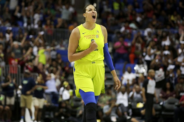 ARLINGTON, TX - AUGUST 17:  Elizabeth Cambage #8 of the Dallas Wings reacts during the game against the LA Clippers on August 17, 2018 at College Park Center in Arlington, Texas. NOTE TO USER: User expressly acknowledges and agrees that, by downloading and or using this photograph, user is consenting to the terms and conditions of the Getty Images License Agreement. Mandatory Copyright Notice: Copyright 2018 NBAE (Photos by Tim Heitman/NBAE via Getty Images)
