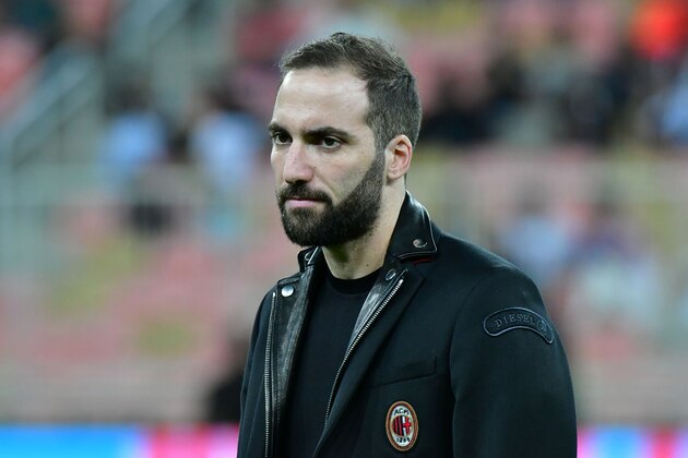 AC Milan's Argentine forward Gonzalo Higuain is seen on the pitch ahead of Supercoppa Italiana final between Juventus and AC Milan at the King Abdullah Sports City Stadium in Jeddah on January 16, 2019. (Photo by GIUSEPPE CACACE / AFP)        (Photo credit should read GIUSEPPE CACACE/AFP/Getty Images)