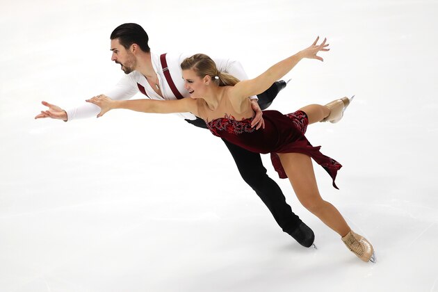 DETROIT, MICHIGAN - JANUARY 25:  Madison Hubbell and Zachary Donohue compete in the Championship Rhythm Dance during the 2019 U.S. Figure Skating Championships at Little Caesars Arena on January 25, 2019 in Detroit, Michigan. (Photo by Gregory Shamus/Getty Images)
