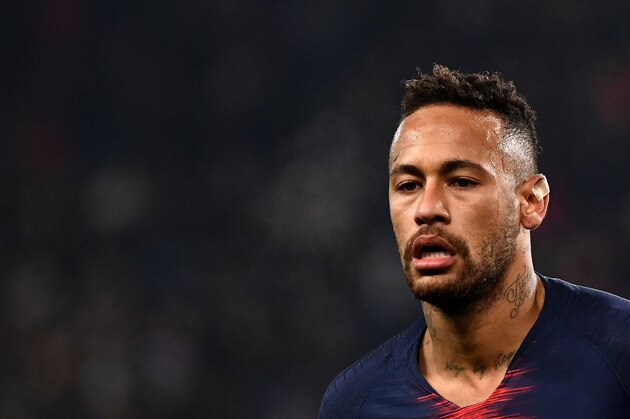 TOPSHOT - Paris Saint-Germain's Brazilian forward Neymar looks on during the French Cup round of 32 football match between Paris Saint-Germain (PSG) and Strasbourg (RCS) at the Parc des Princes stadium in Paris on January 23, 2019. (Photo by FRANCK FIFE / AFP)        (Photo credit should read FRANCK FIFE/AFP/Getty Images)