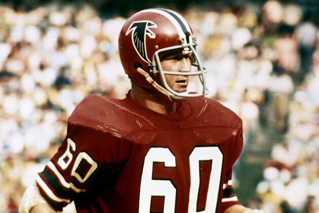 Atlanta Facons linebacker Tommy Nobis during a 1973 game at Atlanta Fulton County Stadium in Atlanta, Georgia. (Photo by Bob Verlin/Getty Images) *** Local Caption ***