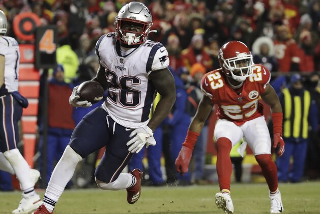 New England Patriots running back Sony Michel (26) runs to the end zone for a touchdown during the second half of the AFC Championship NFL football game against the Kansas City Chiefs, Sunday, Jan. 20, 2019, in Kansas City, Mo. (AP Photo/Elise Amendola)