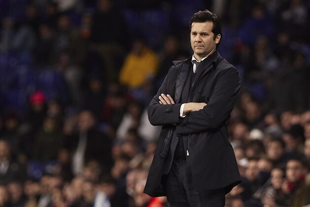 BARCELONA, SPAIN - JANUARY 27: Santiago Solari, Manager of Real Madrid looks on prior to the La Liga match between RCD Espanyol and Real Madrid CF at RCDE Stadium on January 27, 2019 in Barcelona, Spain. (Photo by Quality Sport Images/Getty Images)