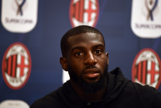 JEDDAH, SAUDI ARABIA - JANUARY 13:  Tiémoué Bakayoko of AC Milan looks on during AC Milan Sponsor and Greet Events on January 13, 2019 in Jeddah, Saudi Arabia.  (Photo by Claudio Villa/Getty Images for Lega Serie A)