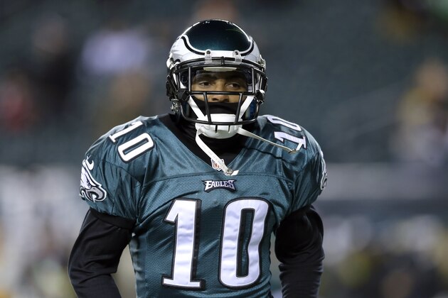 Philadelphia Eagles' DeSean Jackson warms up before an NFL wild-card playoff football game against the New Orleans Saints, Saturday, Jan. 4, 2014, in Philadelphia. (AP Photo/Michael Perez)