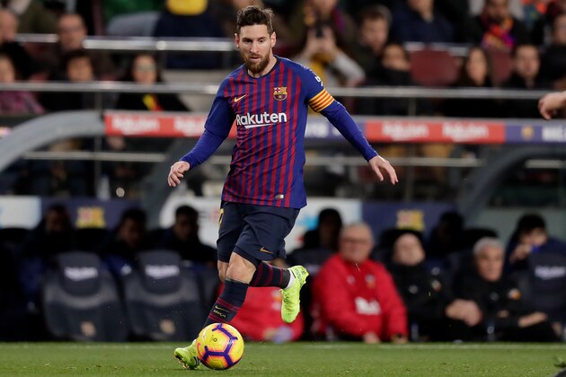 BARCELONA, SPAIN - FEBRUARY 2: Lionel Messi of FC Barcelona  during the La Liga Santander  match between FC Barcelona v Valencia at the Camp Nou on February 2, 2019 in Barcelona Spain (Photo by Jeroen Meuwsen/Soccrates/Getty Images)