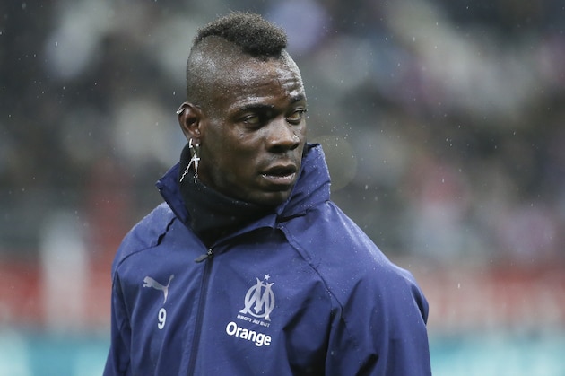 REIMS, FRANCE - FEBRUARY 2: Mario Balotelli of Marseille during the french Ligue 1 match between Stade de Reims and Olympique de Marseille (OM) at Stade Auguste Delaune on February 2, 2019 in Reims, France. (Photo by Jean Catuffe/Getty Images) REIMS, FRANCE - FEBRUARY 2: Mario Balotelli of Marseille during the french Ligue 1 match between Stade de Reims and Olympique de Marseille (OM) at Stade Auguste Delaune on February 2, 2019 in Reims, France. (Photo by Jean Catuffe/Getty Images)