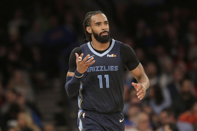 Memphis Grizzlies' Mike Conley gestures during the second half of the NBA basketball game against the New York Knicks, Sunday, Feb. 3, 2019, in New York. The Grizzlies defeated the Knicks 96-84.(AP Photo/Seth Wenig)