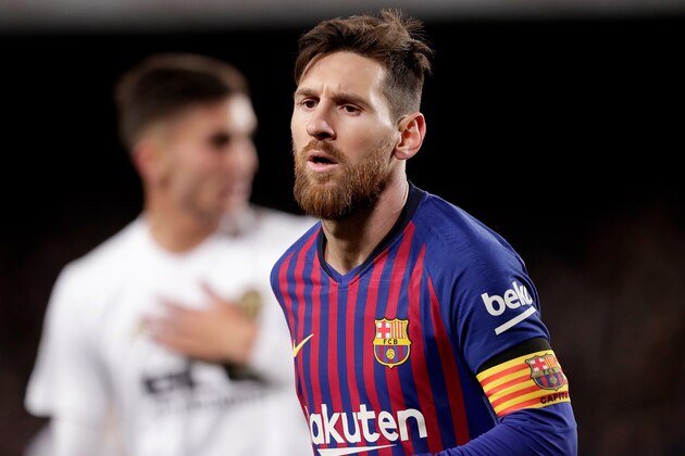 BARCELONA, SPAIN - FEBRUARY 2: Lionel Messi of FC Barcelona  during the La Liga Santander  match between FC Barcelona v Valencia at the Camp Nou on February 2, 2019 in Barcelona Spain (Photo by David S. Bustamante/Soccrates/Getty Images)