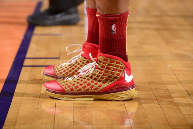 PHOENIX, AZ - FEBRUARY 4: The sneakers of PJ Tucker #17 of the Houston Rockets during the game against the Phoenix Suns on February 4. 2019 at Talking Stick Resort Arena in Phoenix, Arizona. NOTE TO USER: User expressly acknowledges and agrees that, by downloading and/or using this photograph, user is consenting to the terms and conditions of the Getty Images License Agreement. Mandatory Copyright Notice: Copyright 2019 NBAE (Photo by Barry Gossage/NBAE via Getty Images)