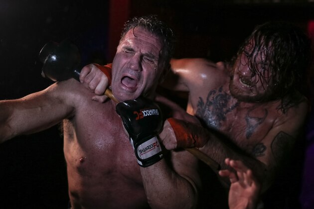 Lawlor chokes Shamrock.