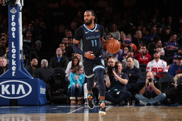 NEW YORK, NY - FEBRUARY 3: Mike Conley #11 of the Memphis Grizzlies dribbles up court against the New York Knicks on February 3, 2019 at Madison Square Garden in New York City, New York.  NOTE TO USER: User expressly acknowledges and agrees that, by downloading and or using this photograph, User is consenting to the terms and conditions of the Getty Images License Agreement. Mandatory Copyright Notice: Copyright 2019 NBAE  (Photo by Nathaniel S. Butler/NBAE via Getty Images)