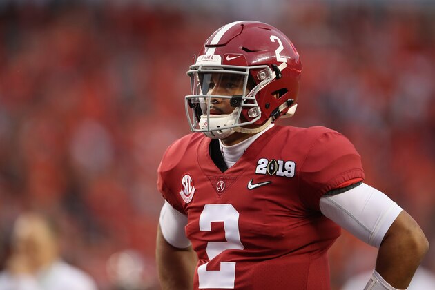 SANTA CLARA, CA - JANUARY 07:  Jalen Hurts #2 of the Alabama Crimson Tide warms up prior to the CFP National Championship against the Clemson Tigers presented by AT&T at Levi's Stadium on January 7, 2019 in Santa Clara, California.  (Photo by Christian Petersen/Getty Images)