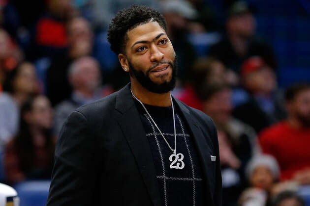 NEW ORLEANS, LOUISIANA - JANUARY 30: Injured Anthony Davis of the New Orleans Pelicans reacts during the first half against the Denver Nuggets at the Smoothie King Center on January 30, 2019 in New Orleans, Louisiana. NOTE TO USER: User expressly acknowledges and agrees that, by downloading and or using this photograph, User is consenting to the terms and conditions of the Getty Images License Agreement. (Photo by Jonathan Bachman/Getty Images)