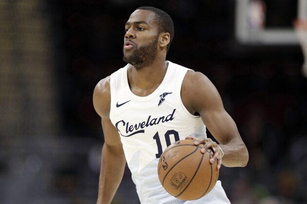 Cleveland Cavaliers' Alec Burks drives against the Washington Wizards in the first half of an NBA basketball game, Tuesday, Jan. 29, 2019, in Cleveland. (AP Photo/Tony Dejak)