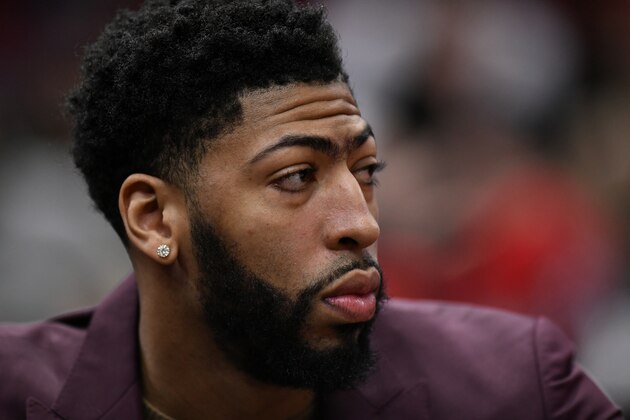 CHICAGO, ILLINOIS - FEBRUARY 06: Anthony Davis of the New Orleans Pelicans looks on during the game against the Chicago Bulls at United Center on February 06, 2019 in Chicago, Illinois. NOTE TO USER: User expressly acknowledges and agrees that, by downloading and or using this photograph, User is consenting to the terms and conditions of the Getty Images License Agreement.  (Photo by Quinn Harris/Getty Images)