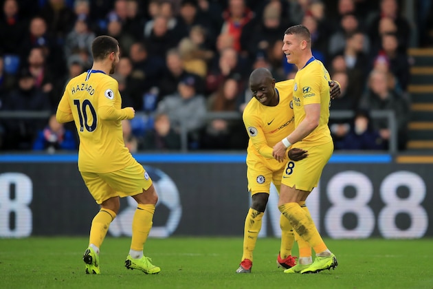LONDON, ENGLAND - DECEMBER 30:  N'Golo Kante of Chelsea celebrates his goal with Ross Barkley and Eden Hazard during the Premier League match between Crystal Palace and Chelsea FC at Selhurst Park on December 30, 2018 in London, United Kingdom. (Photo by Marc Atkins/Getty Images)