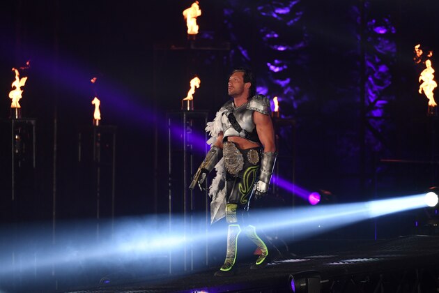 TOKYO,JAPAN - JANUARY 4: Kenny Omega enters during the Wrestle Kingdom 13 at Tokyo Dome on January 04, 2019 in Tokyo, Japan. (Photo by Masashi Hara/Getty Images)