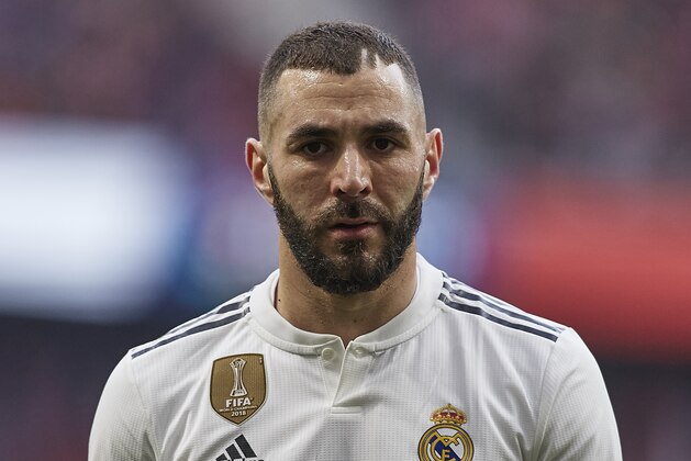 MADRID, SPAIN - FEBRUARY 09: Karim Benzema of Real Madrid looks on during the La Liga match between Club Atletico de Madrid and Real Madrid CF at Wanda Metropolitano on February 09, 2019 in Madrid, Spain. (Photo by Quality Sport Images/Getty Images)