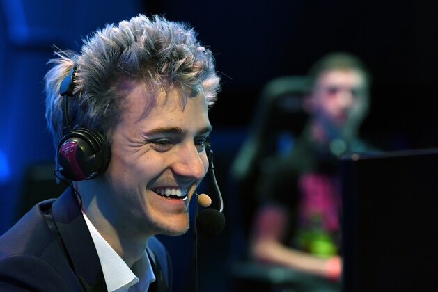 LAS VEGAS, NV - APRIL 21:  Twitch streamer and professional gamer Tyler 'Ninja' Blevins streams during Ninja Vegas '18 at Esports Arena Las Vegas at Luxor Hotel and Casino on April 21, 2018 in Las Vegas, Nevada. Blevins is playing against more than 230 challengers in front of 700 fans in 10 live 'Fortnite' games with up to USD 50,000 in cash prizes on the line. He is donating all his winnings to the Alzheimer's Association.  (Photo by Ethan Miller/Getty Images)
