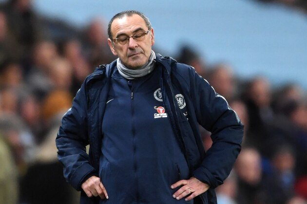 MANCHESTER, ENGLAND - FEBRUARY 10:  Maurizio Sarri, Manager of Chelsea looks dejected during the Premier League match between Manchester City and Chelsea FC at Etihad Stadium on February 10, 2019 in Manchester, United Kingdom.  (Photo by Laurence Griffiths/Getty Images)