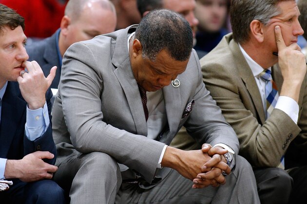 NEW ORLEANS, LOUISIANA - FEBRUARY 12: Head coach Alvin Gentry of the New Orleans Pelicans reacts during the second half against the Orlando Magic at the Smoothie King Center on February 12, 2019 in New Orleans, Louisiana. NOTE TO USER: User expressly acknowledges and agrees that, by downloading and or using this photograph, User is consenting to the terms and conditions of the Getty Images License Agreement. (Photo by Jonathan Bachman/Getty Images)