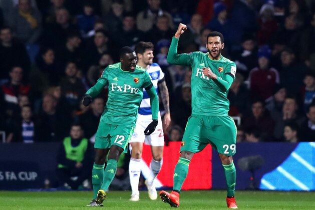 LONDON, ENGLAND - FEBRUARY 15: Etienne Capoue of Watford FC celebrates scoring his teams first goal during the FA Cup Fifth Round match between Queens Park Rangers and Watford FC at Loftus Road on February 15, 2019 in London, United Kingdom. (Photo by Chloe Knott - Danehouse/Getty Images)
