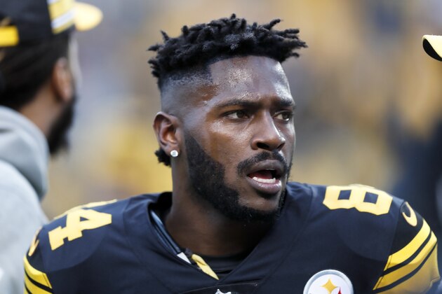 Pittsburgh Steelers wide receiver Antonio Brown (84) warms up before an NFL football game against the New England Patriots in Pittsburgh, Sunday, Dec. 16, 2018. (AP Photo/Keith Srakocic)