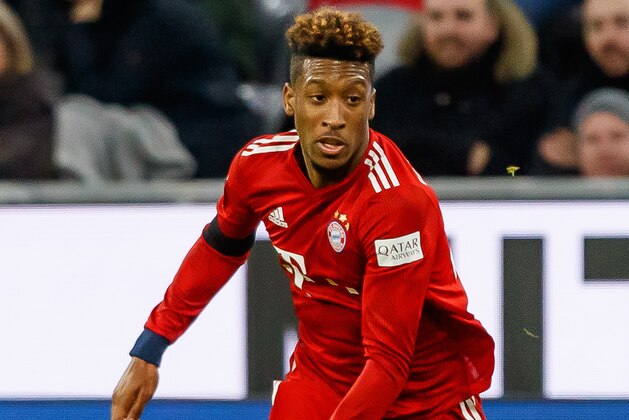 MUNICH, GERMANY - FEBRUARY 09: Kingsley Coman of FC Bayern Muenchen controls the ball during the Bundesliga match between FC Bayern Muenchen and FC Schalke 04 at Allianz Arena on February 9, 2019 in Munich, Germany. (Photo by TF-Images/TF-Images via Getty Images)