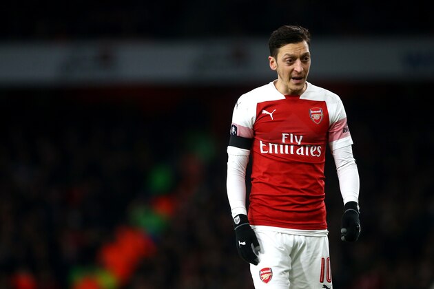 LONDON, ENGLAND - JANUARY 25: Mesut Ozil of Arsenal during the FA Cup 4th round match between Arsenal and Manchester United at The Emirates Stadium on January 25, 2019 in London, United Kingdom. (Photo by Chloe Knott - Danehouse/Getty Images)