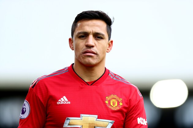LONDON, ENGLAND - FEBRUARY 09: Alexis Sanchez of Manchester United during the Premier League match between Fulham FC and Manchester United at Craven Cottage on February 9, 2019 in London, United Kingdom. (Photo by Chloe Knott - Danehouse/Getty Images)