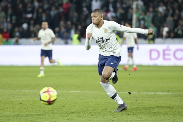 SAINT-ETIENNE, FRANCE - FEBRUARY 17: Kylian Mbappe of PSG during the French Ligue 1 match between AS Saint-Etienne (ASSE) and Paris Saint-Germain (PSG) at Stade Geoffroy-Guichard on February 17, 2019 in Saint-Etienne, France. (Photo by Jean Catuffe/Getty Images)