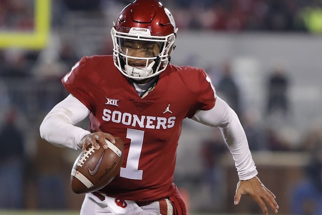 Oklahoma quarterback Kyler Murray (1) runs for a touchdown against Kansas during the second half of an NCAA college football game in Norman, Okla., Saturday, Nov. 17, 2018. Oklahoma won 55-40. (AP Photo/Alonzo Adams)