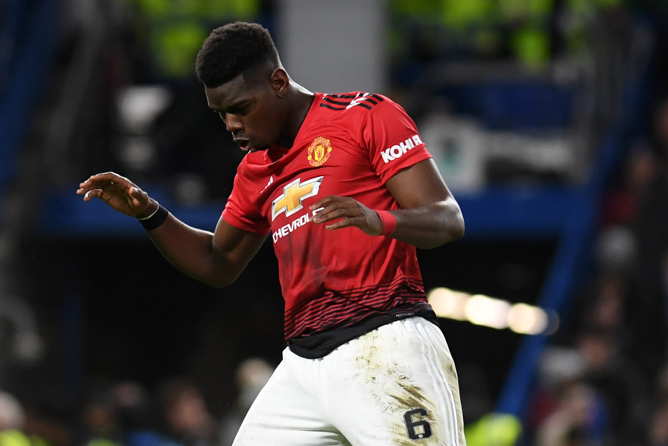 LONDON, ENGLAND - FEBRUARY 18:  Paul Pogba of Manchester United celebrates as he scores his team's second goal  during the FA Cup Fifth Round match between Chelsea and Manchester United at Stamford Bridge on February 18, 2019 in London, United Kingdom. (Photo by Michael Regan/Getty Images)
