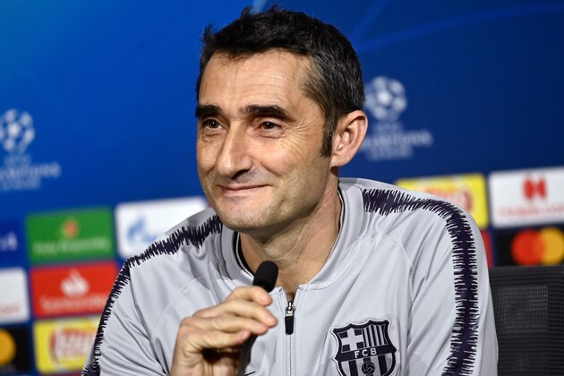 Barcelona's Spanish coach Ernesto Valverde gives a press conference, on February 18, 2019 at the Parc Olympique Lyonnais stadium in Decines-Charpieu, on the eve of the European Champions League football match Lyon (OL) vs FC Barcelona. (Photo by JEFF PACHOUD / AFP)        (Photo credit should read JEFF PACHOUD/AFP/Getty Images)