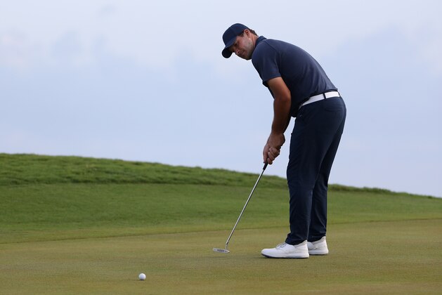 PUNTA CANA, DOMINICAN REPUBLIC - MARCH 23:  Former NFL Player and amateur Tony Romo putts on the 18th green during round two of the Corales Puntacana Resort & Club Championship on March 23, 2018 in Punta Cana, Dominican Republic.  (Photo by Christian Petersen/Getty Images)