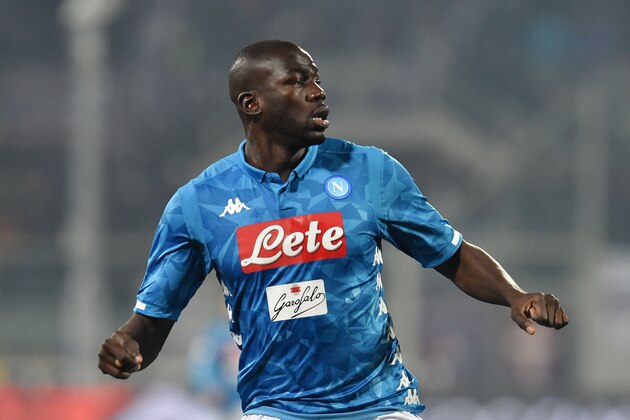 FLORENCE, ITALY - FEBRUARY 09:  Kalidou Koulibaly of SSC Napoli in action during the Serie A match between ACF Fiorentina and SSC Napoli at Stadio Artemio Franchi on February 9, 2019 in Florence, Italy.  (Photo by Giuseppe Bellini/Getty Images)